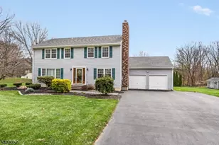 64 Country Club Ln, Harmony Township, NJ 08865 - Photo 5