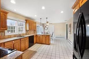 64 Country Club Ln, Harmony Township, NJ 08865 - Photo 13