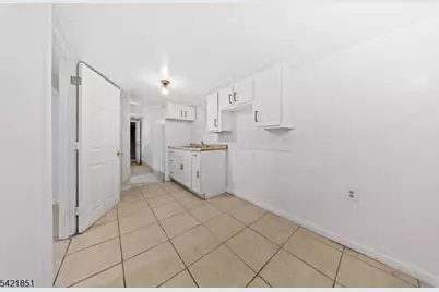 1046 E 26th St, Paterson, NJ 07513 - Photo 35