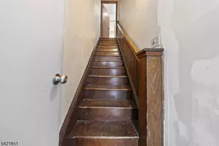 1046 E 26th St, Paterson, NJ 07513 - Photo 23