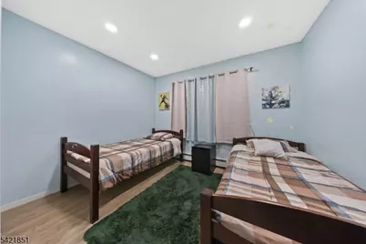 1046 E 26th St, Paterson, NJ 07513 - Photo 17