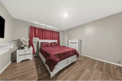 1046 E 26th St, Paterson, NJ 07513 - Photo 13