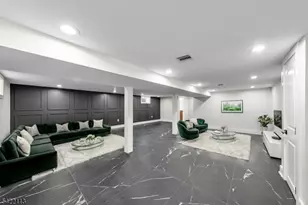 38 Pershing Pl, Woodland Park, NJ 07424 - Photo 49