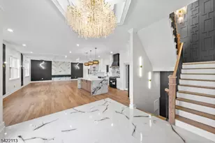 38 Pershing Pl, Woodland Park, NJ 07424 - Photo 5