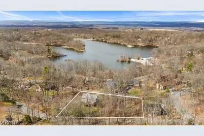 20 Lake View Dr, Byram Township, NJ 07821 - Photo 1