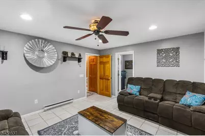 20 Lake View Dr, Byram Township, NJ 07821 - Photo 11