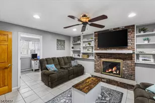 20 Lake View Dr, Byram Township, NJ 07821 - Photo 13