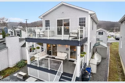 51 Mohawk Trl, Jefferson Township, NJ 07849 - Photo 3