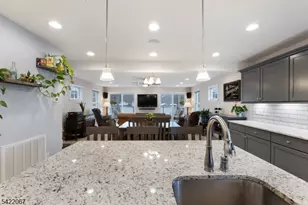 51 Mohawk Trail, Jefferson Township, NJ 07849 - Photo 7