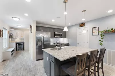 51 Mohawk Trl, Jefferson Township, NJ 07849 - Photo 9