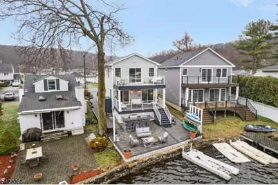 51 Mohawk Trl, Jefferson Township, NJ 07849 - Photo 1