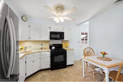 12 Crestwood Dr, Madison, NJ 07940 - Photo 7