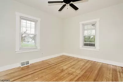 60 Ramapo Ave, Oakland, NJ 07436 - Photo 13