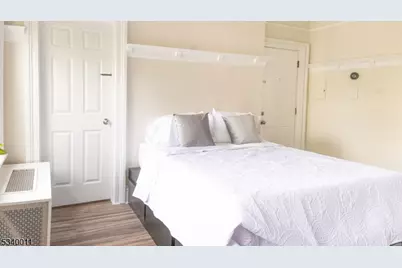 333 Forrest St, Jersey City, NJ 07304 - Photo 17