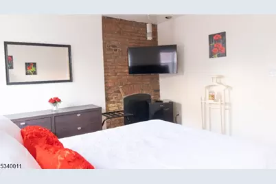 333 Forrest St, Jersey City, NJ 07304 - Photo 7