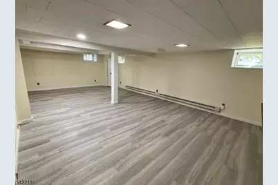 6 Arrow Dr, Livingston, NJ 07039 - Photo 9