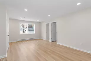 127 Main St, Bloomingdale, NJ 07403 - Photo 3