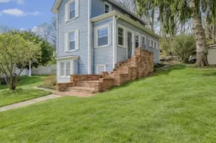 24 W Main St, Clinton, NJ 08809 - Photo 1