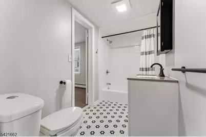 11 Czaplicki St, Manville, NJ 08835 - Photo 5