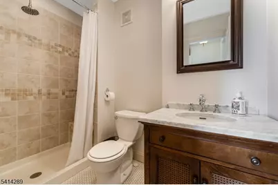 68 W Main St, Clinton, NJ 08809 - Photo 15