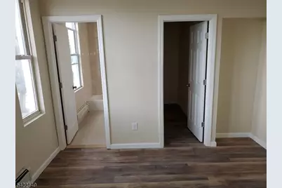 418 Woodside Ave #1, Newark, NJ 07104 - Photo 5
