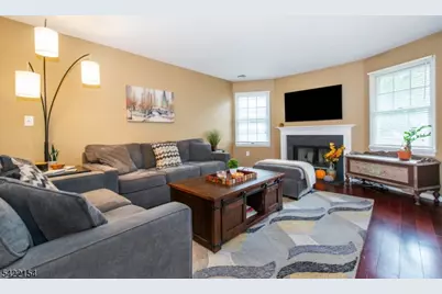 117 Quartz Ln #117, Paterson, NJ 07501 - Photo 3