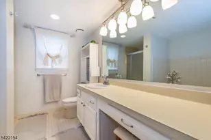 117 Quartz Ln, Paterson, NJ 07501 - Photo 21