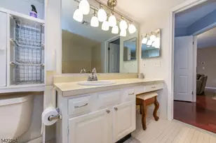 117 Quartz Ln, Paterson, NJ 07501 - Photo 23