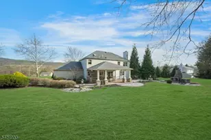 2 Lauren Dr, Franklin Township, NJ 08886 - Photo 37