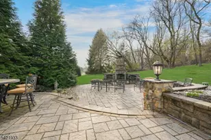 2 Lauren Dr, Franklin Township, NJ 08886 - Photo 3