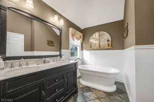 2 Lauren Dr, Franklin Township, NJ 08886 - Photo 27