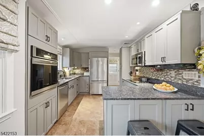 157 Oakwood Ave, North Haledon, NJ 07508 - Photo 11