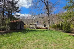 36 Julie Ln, Greenwood Lake, NY 10926 - Photo 5