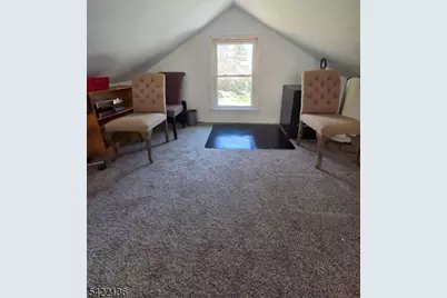 36 Julie Ln, Greenwood Lake, NY 10926 - Photo 19