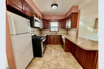 46 Frances St, Clifton, NJ 07014 - Photo 5