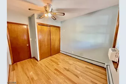 46 Frances St, Clifton, NJ 07014 - Photo 3