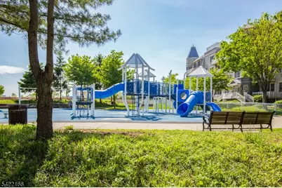 20766 Shearwater Ct #66, Jersey City, NJ 07305 - Photo 29