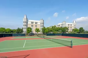 20766 Shearwater Ct, Jersey City, NJ 07305 - Photo 27