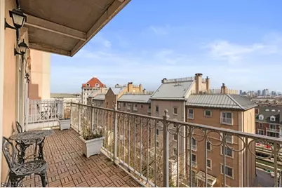 20766 Shearwater Ct #66, Jersey City, NJ 07305 - Photo 17