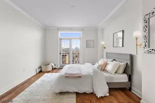 20766 Shearwater Ct, Jersey City, NJ 07305 - Photo 11