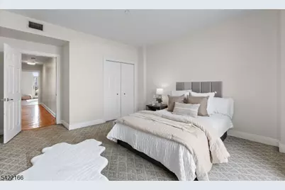 20766 Shearwater Ct #66, Jersey City, NJ 07305 - Photo 19