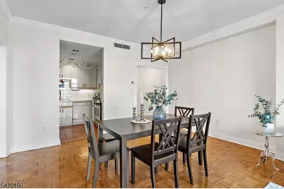 20766 Shearwater Ct #66, Jersey City, NJ 07305 - Photo 9