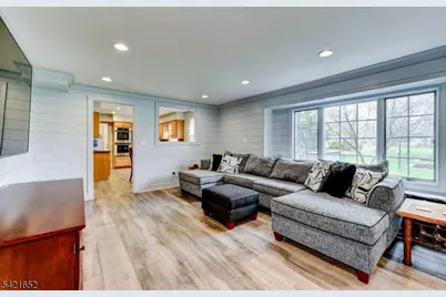 3 Yorktown Rd, Millstone Borough, NJ 08844 - Photo 9