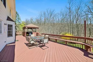 407 Mountain Way, Parsippany, NJ 07950 - Photo 37