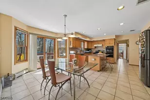 407 Mountain Way, Parsippany, NJ 07950 - Photo 19