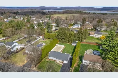 13 Hillside Dr, Clinton, NJ 08809 - Photo 31