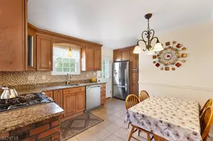 13 Hillside Dr, Clinton, NJ 08809 - Photo 7