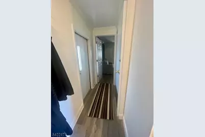 28 Finns Dr, Wayne Twp., NJ 07470 - Photo 9