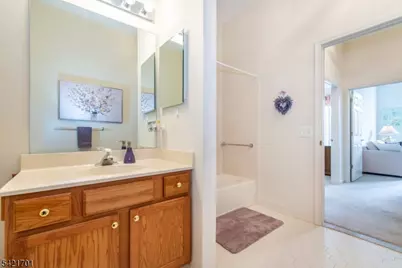 703 Four Seasons Dr #703, Wayne, NJ 07470 - Photo 19