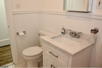 102 Paterson Ave, Midland Park, NJ 07432 - Photo 19